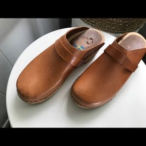 MIA Swedish leather and wood slide on clog mules
